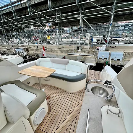ספינת מלון Luxury Boat In מונטה קרלו