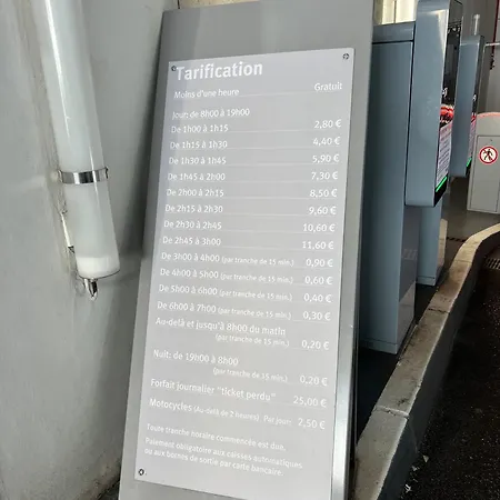 Luxury Boat In ספינת מלון מונטה קרלו